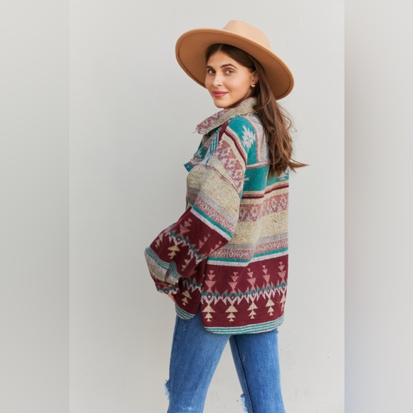 Geometric Raw Trim Slit Shacket - Picture 3 of 5